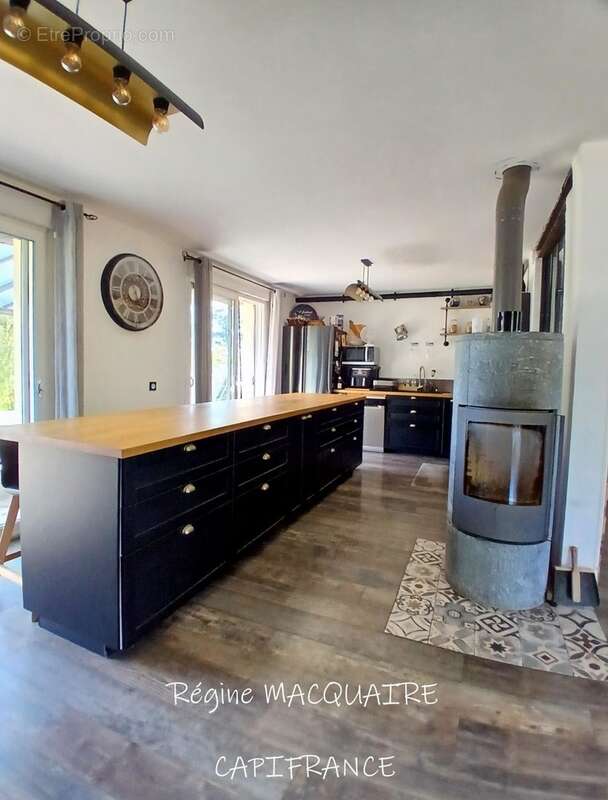 À vendre – Pavillon 6 pièces, 151 m², 4 chambres dont 1 au Rdc, terrain 2 500 m² – Luminosité, rénovation, confort à Vire Norman - photo 6