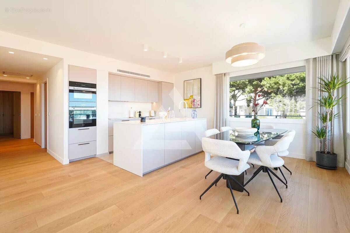 Appartement à VILLEFRANCHE-SUR-MER