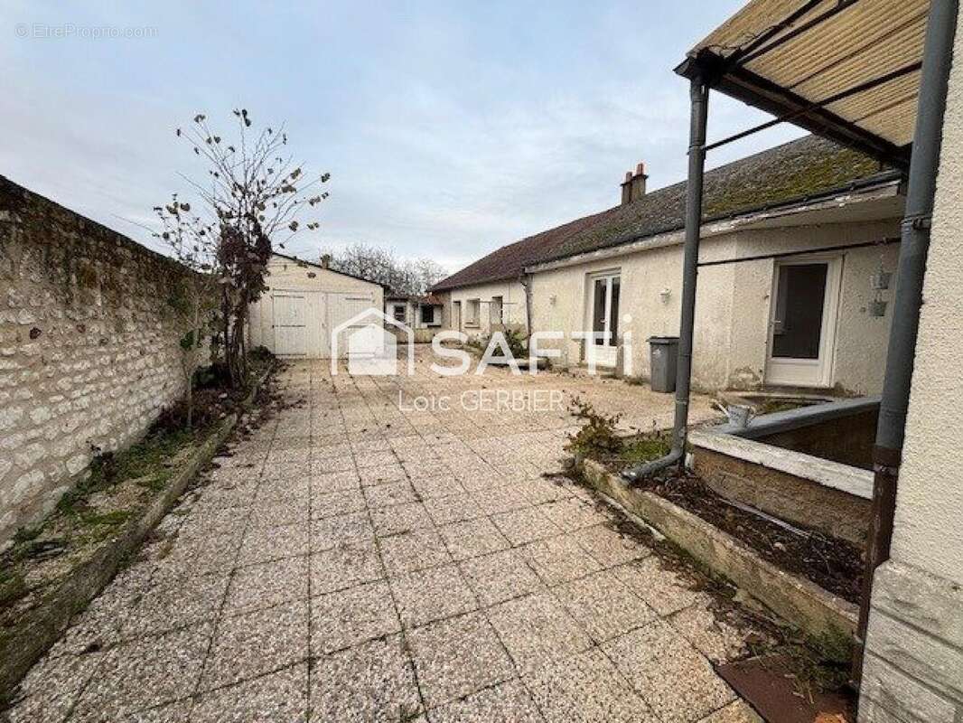 Maison 84 m² à Marcilly-Sur-Vienne  - photo 7