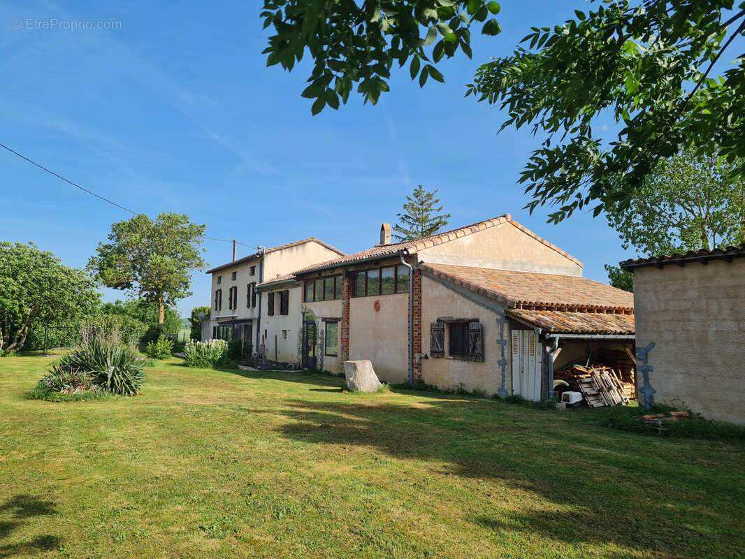 Maison à CARAMAN