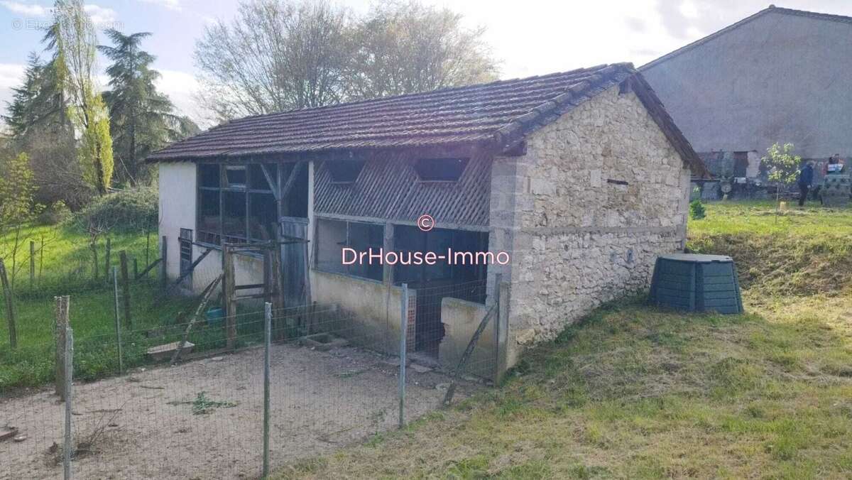 Maison à MONESTIER