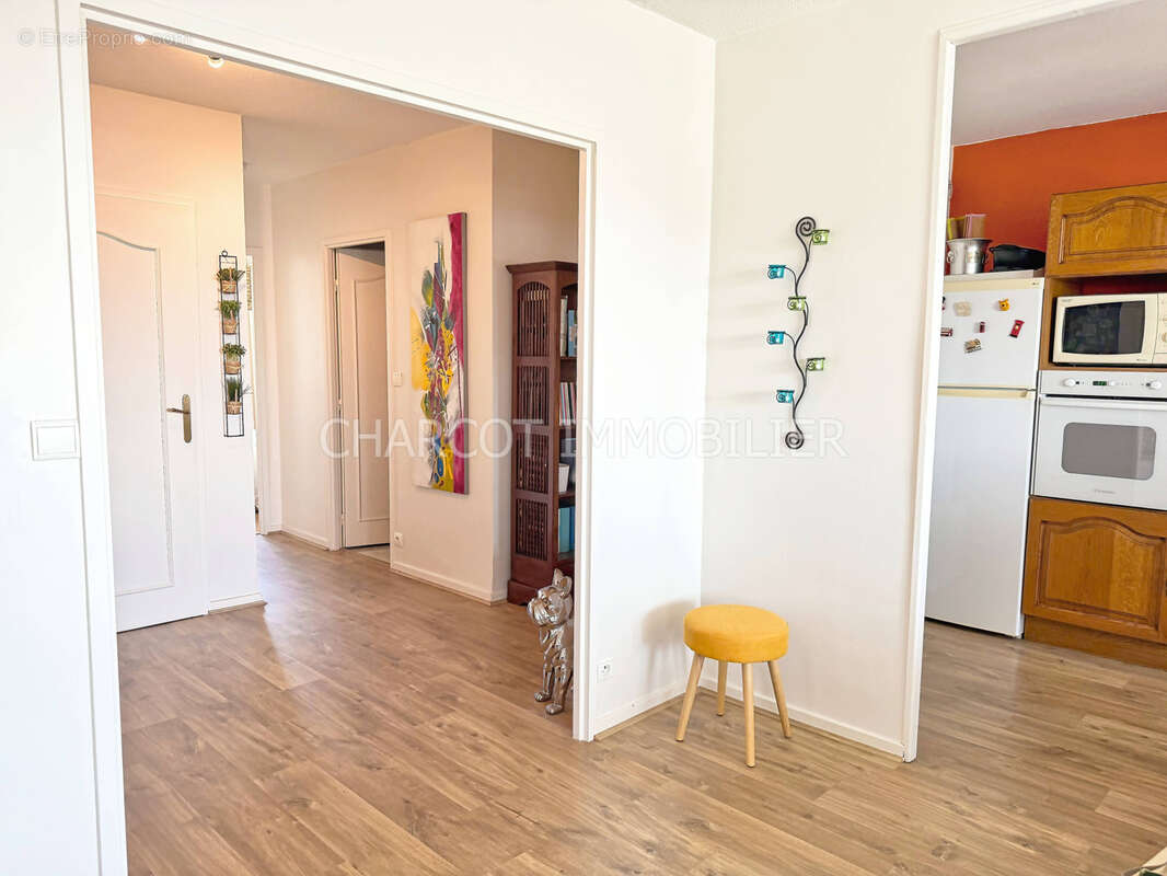 LYON 5ème   Exclusivité  Appartement T4 traversant au dernier étage avec ascenseur - photo 9