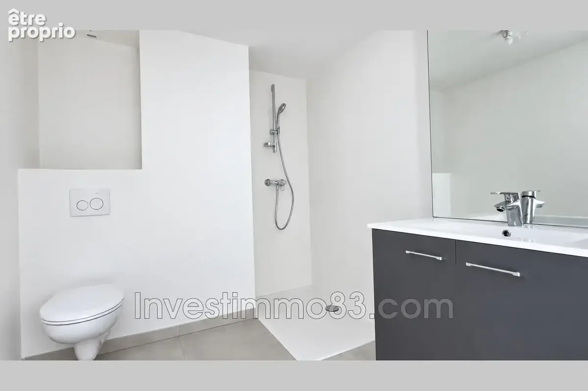 Appartement 1 pièce 22 m² à vendre à Hyeres (83400) - photo 4