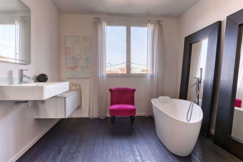Maison à NANTERRE