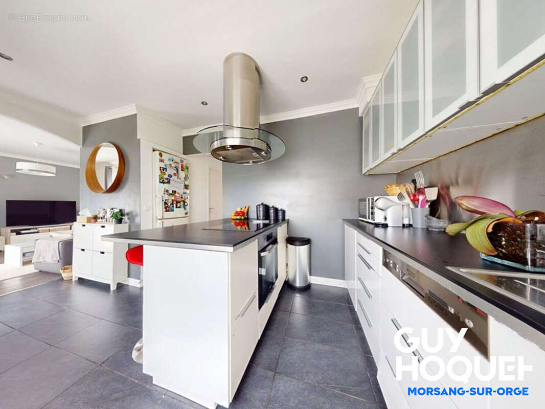 Maison à SAVIGNY-SUR-ORGE