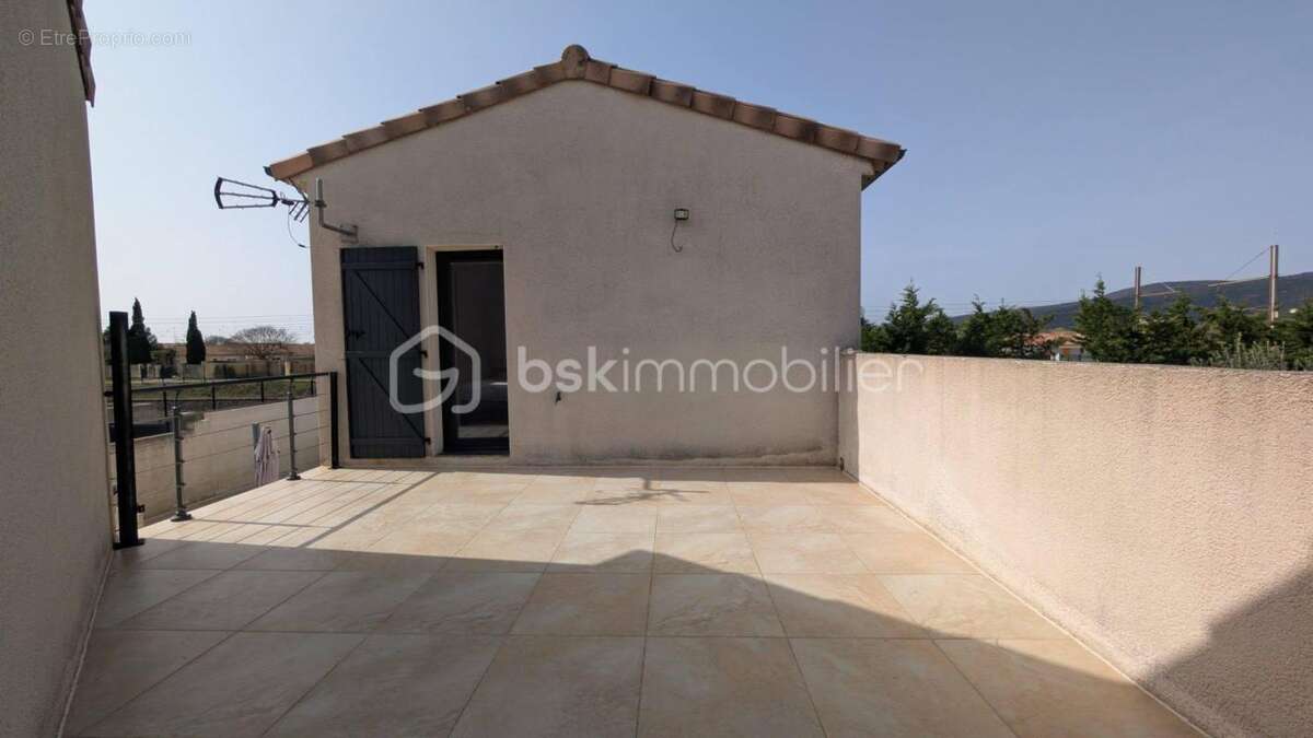 Maison à DONZERE