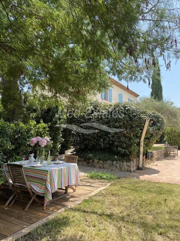 Maison à PLAN-DE-LA-TOUR