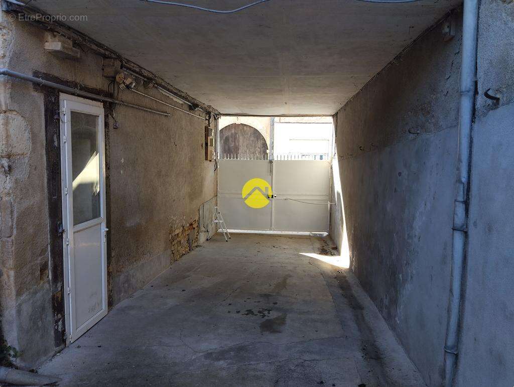Maison à LURCY-LEVIS