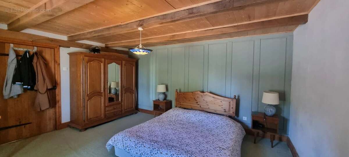 Maison à MONTPEZAT-DE-QUERCY