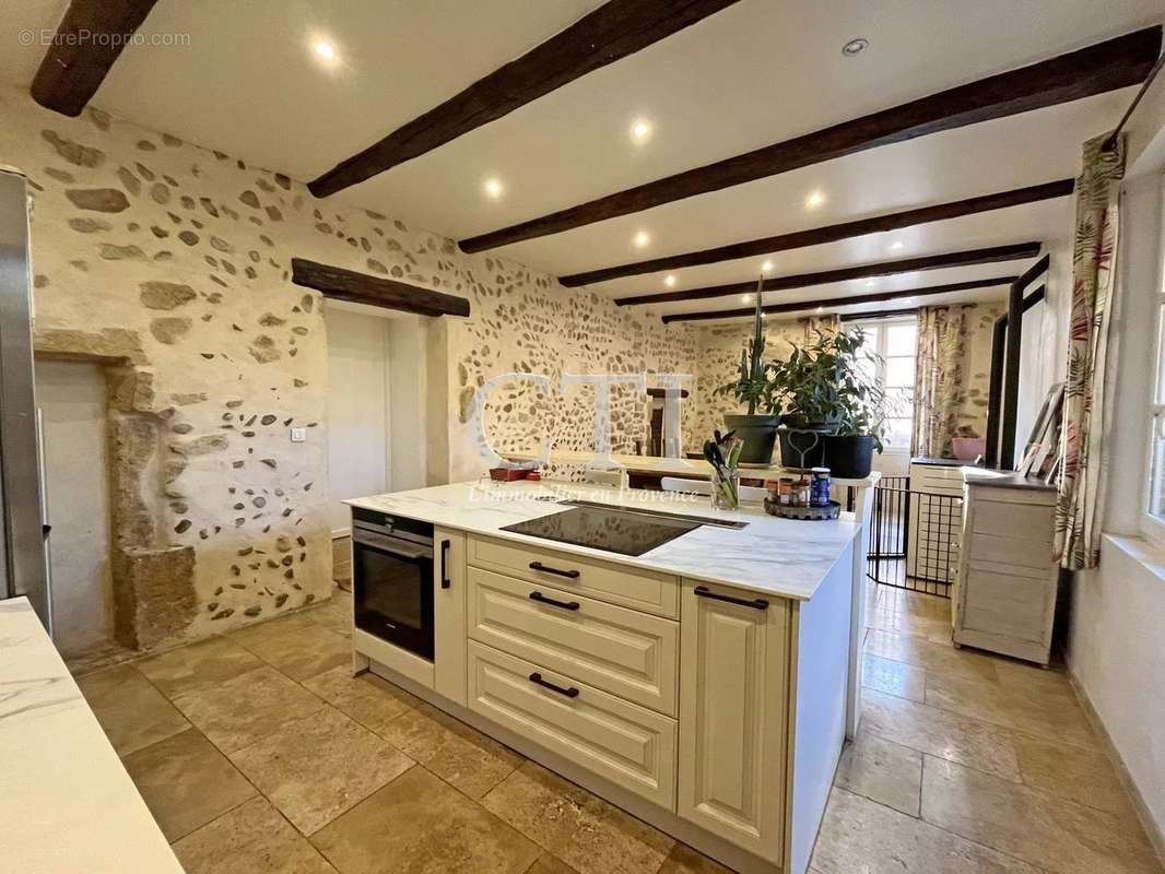 Maison à VAISON-LA-ROMAINE