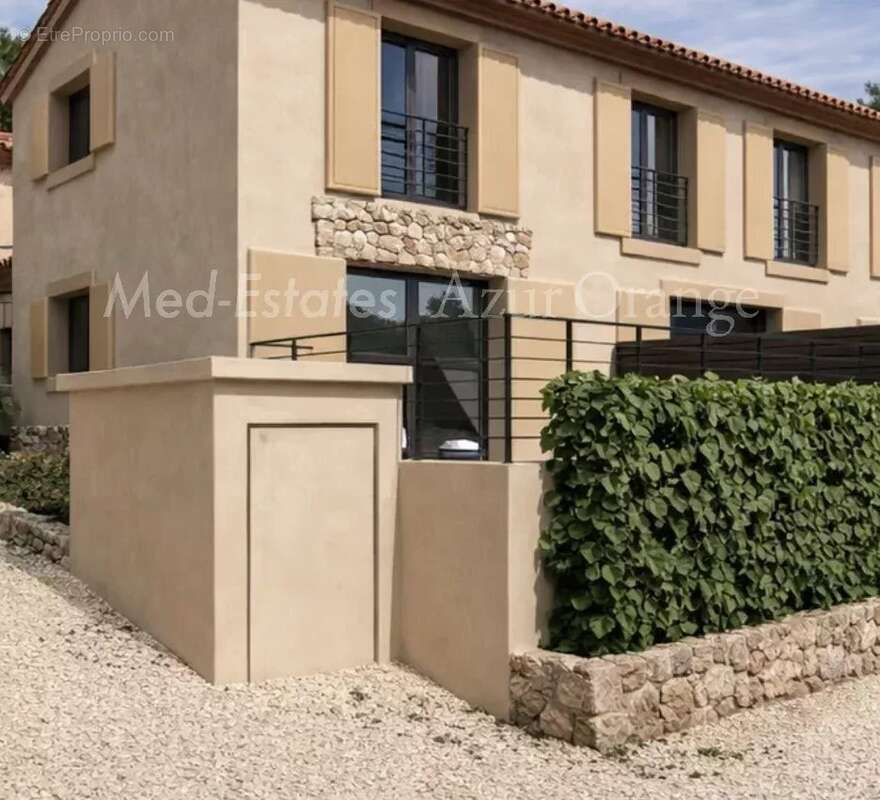 Maison à GRIMAUD