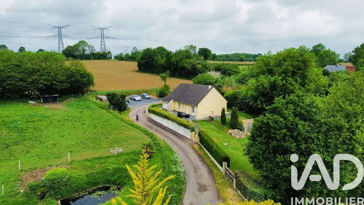 Photo 2 - Maison à HAUTEVILLE-LA-GUICHARD