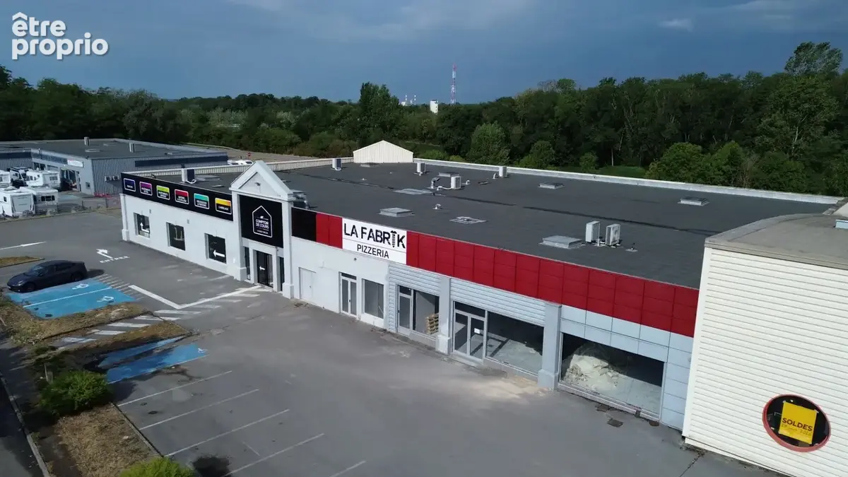Local commercial Choisey 650 m2 - photo 3