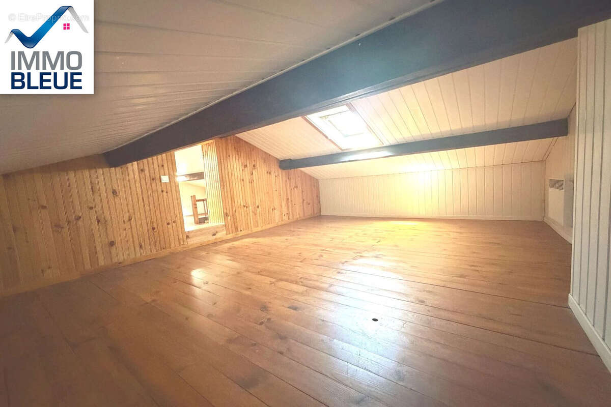 Appartement à CHATEAUNEUF-LES-MARTIGUES