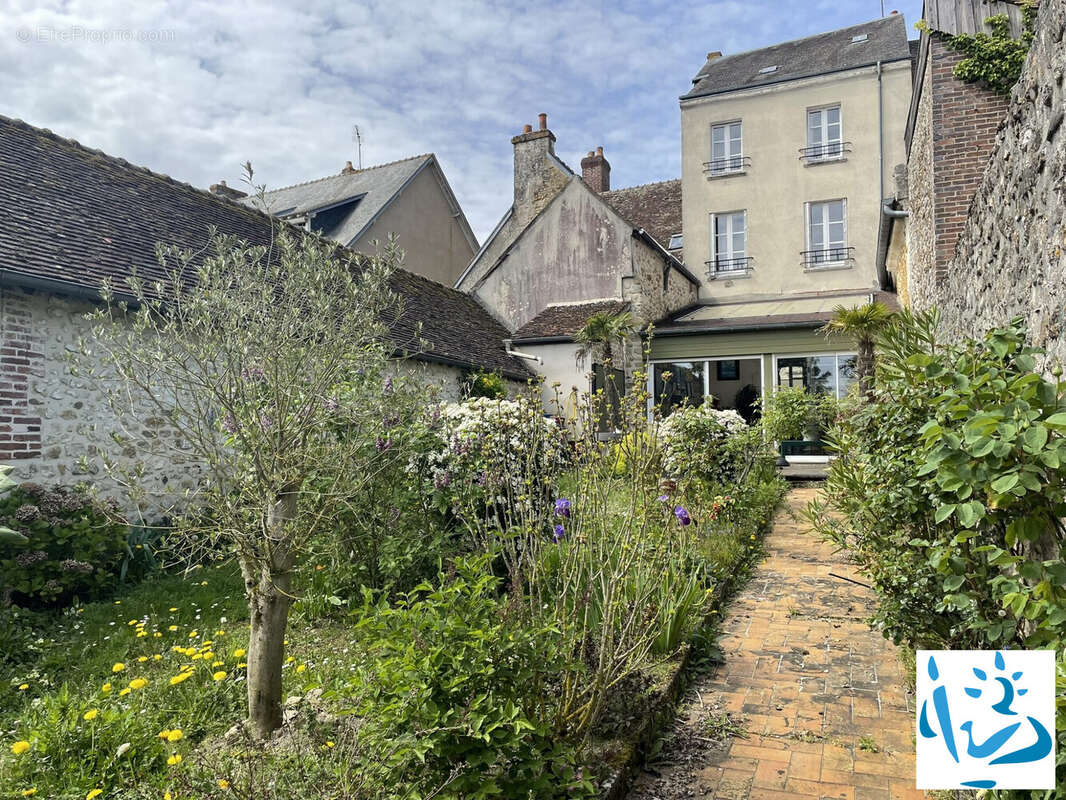 Maison à MORTAGNE-AU-PERCHE