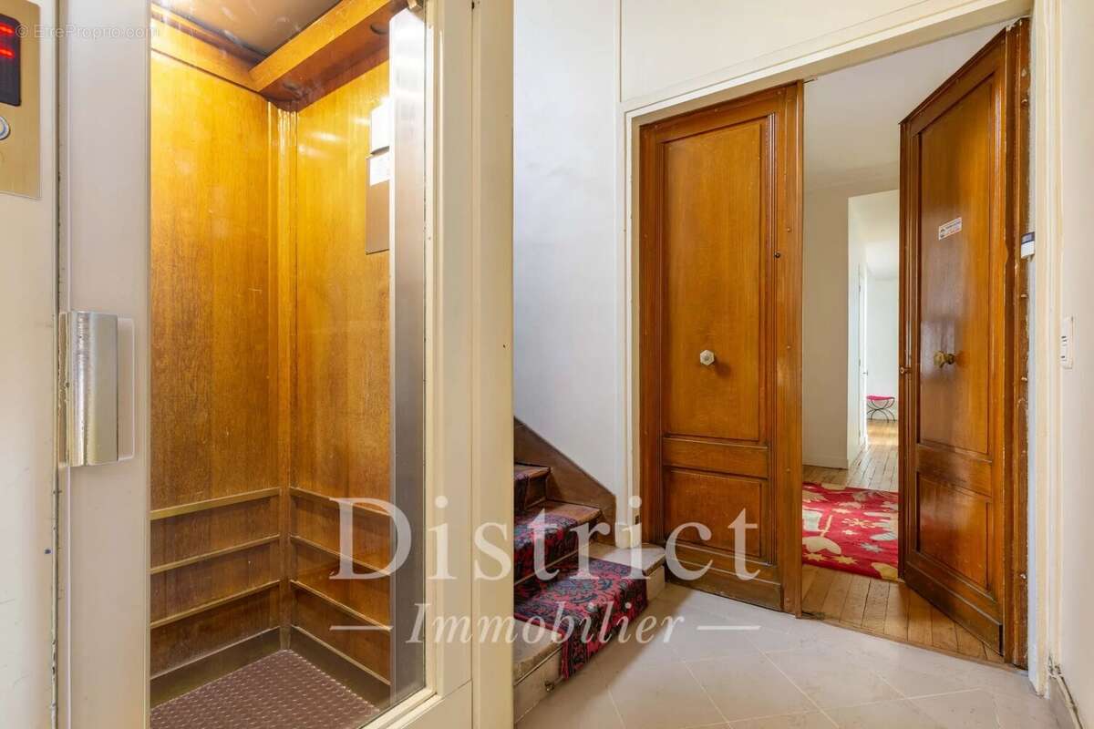Appartement à PARIS-7E