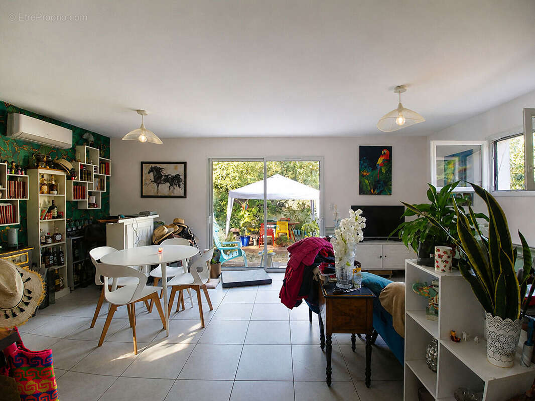 Maison de plain-pied à Monteils - Commerces à 2 minutes - photo 2