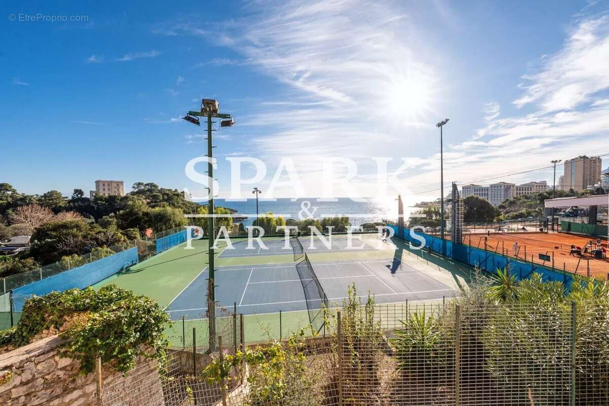 Appartement à ROQUEBRUNE-CAP-MARTIN