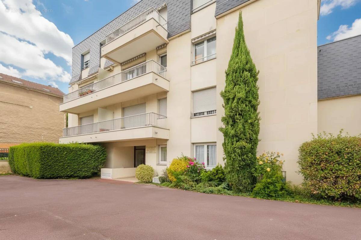 Appartement à LIVRY-GARGAN