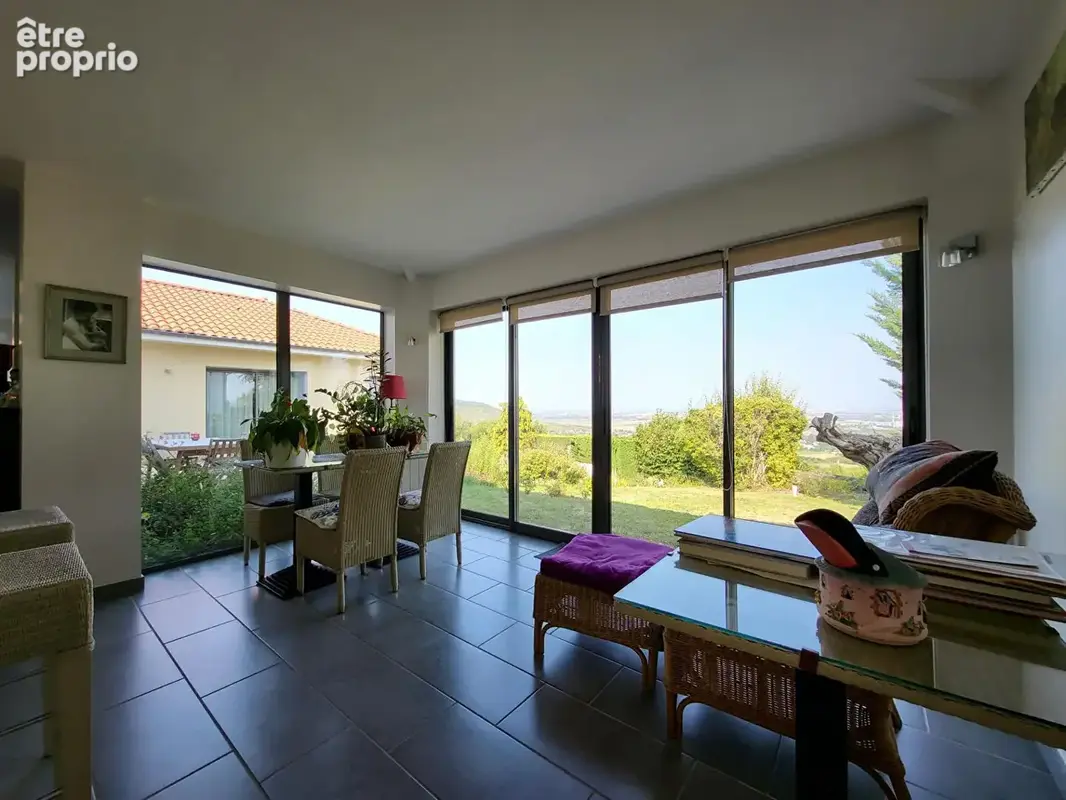 Maison de standing de 416 m² sur un terrain 2320 m² avec piscine - photo 11