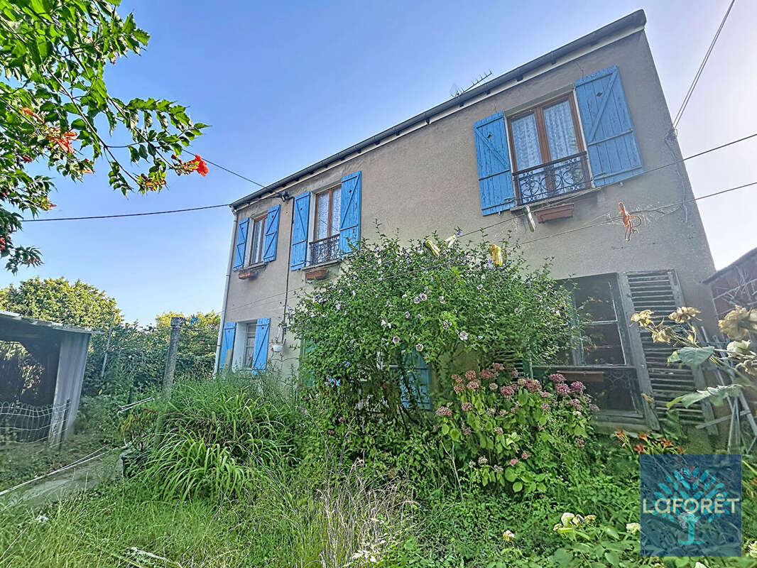 Maison à VIGNEUX-SUR-SEINE