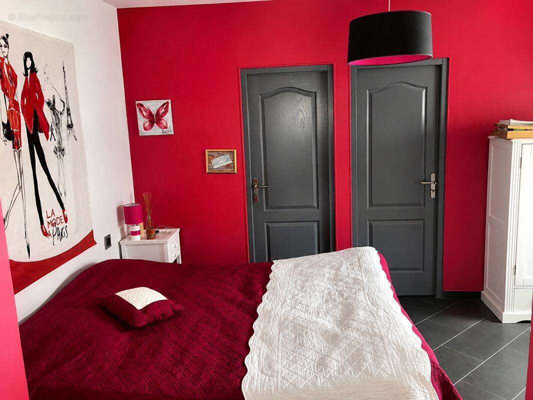 Maison Corbelin 12 pièce(s) 430 m2 - photo 8