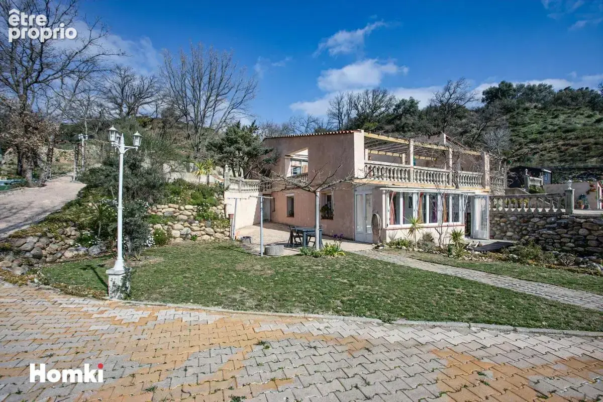 Maison/Villa T6 de 150 m² de plain-pied à Millas 66170 - photo 2