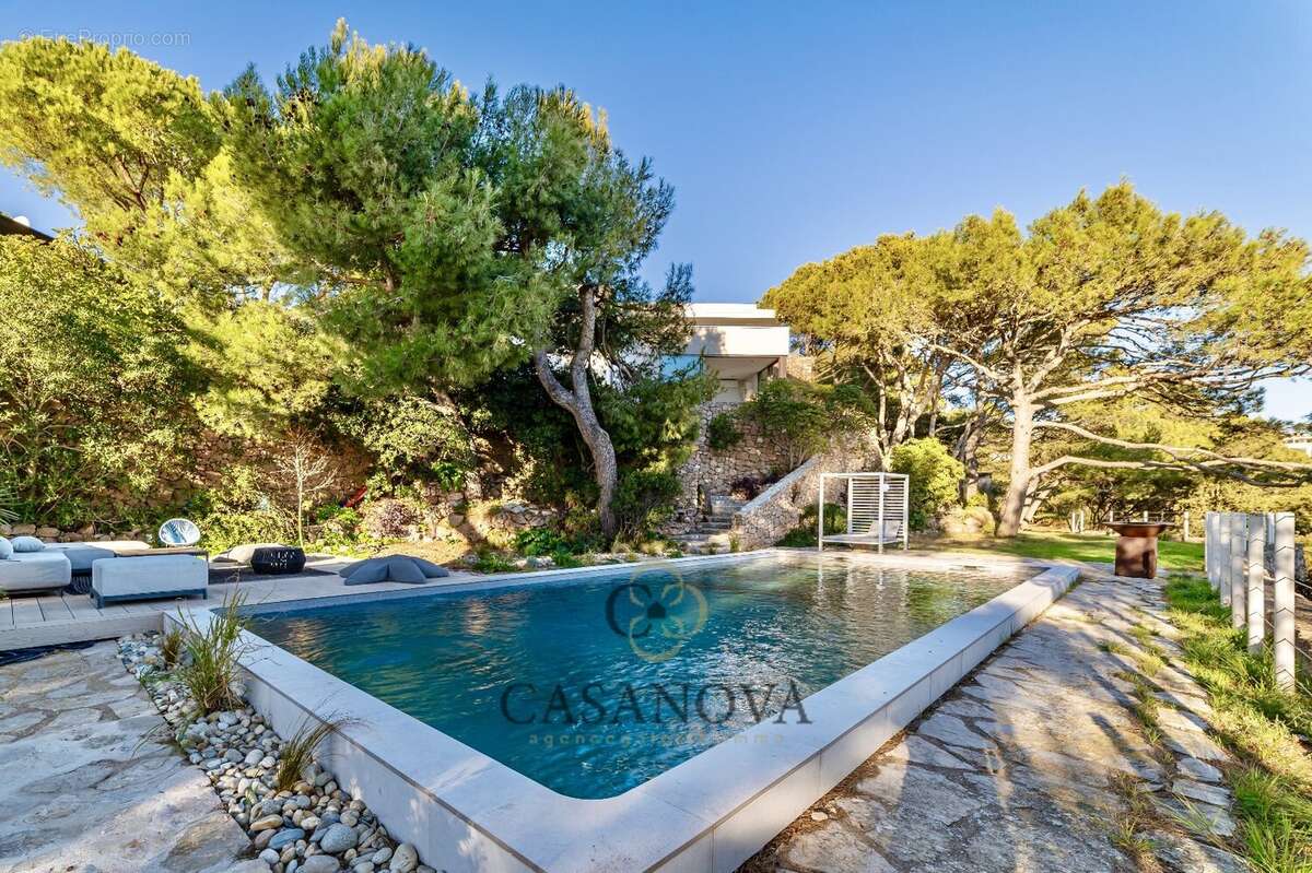 Villa contemporaine vue mer avec piscine et appartement indépendant à Sète Mont Saint-Clair - photo 24