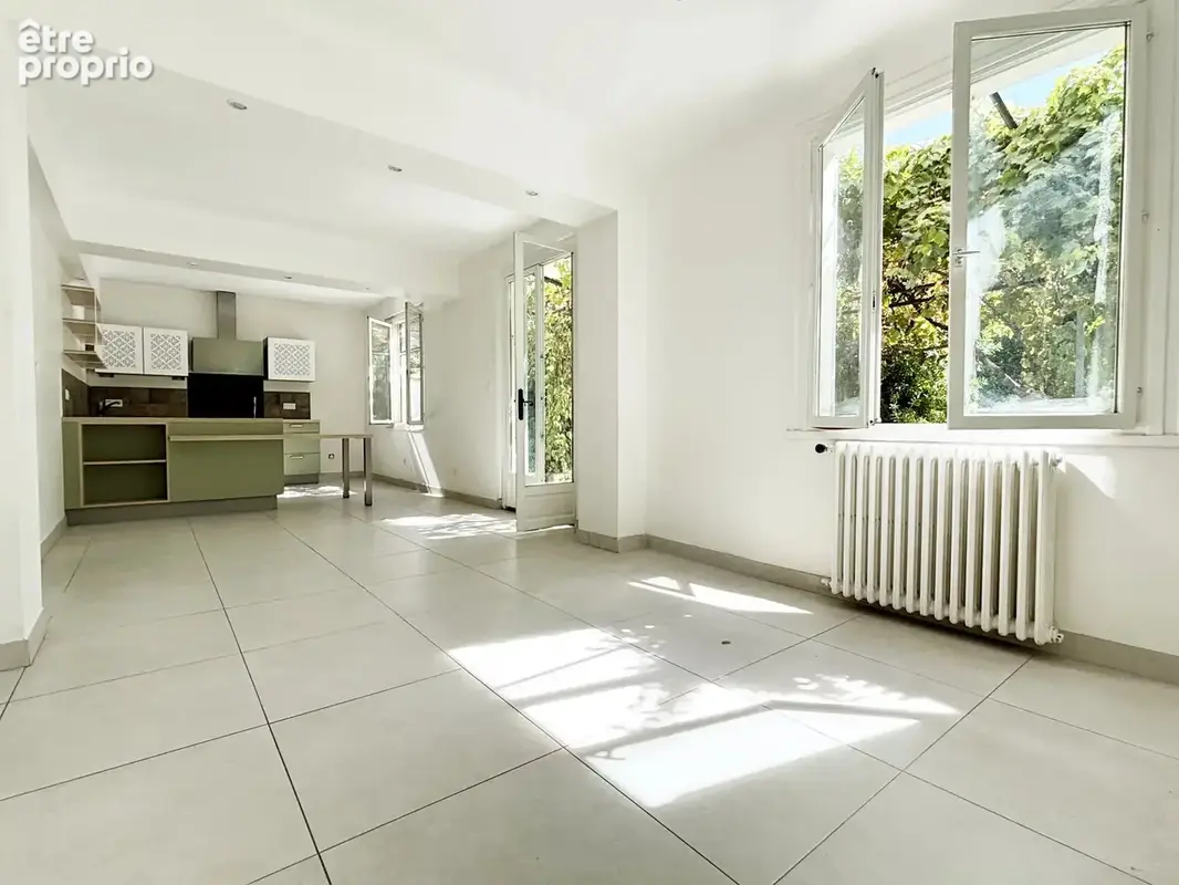Maison 5 pièces 140 m² à vendre à Arles (13200) - photo 3
