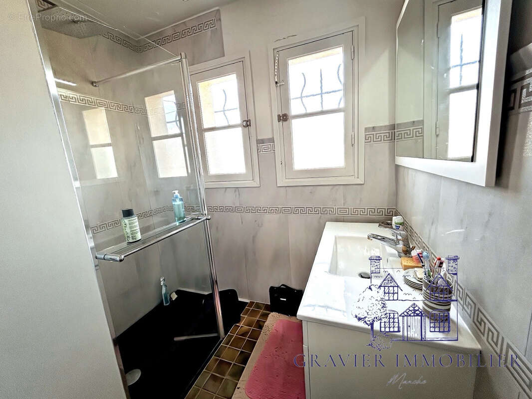 Maison à SAINT-GERMAIN-SUR-AY