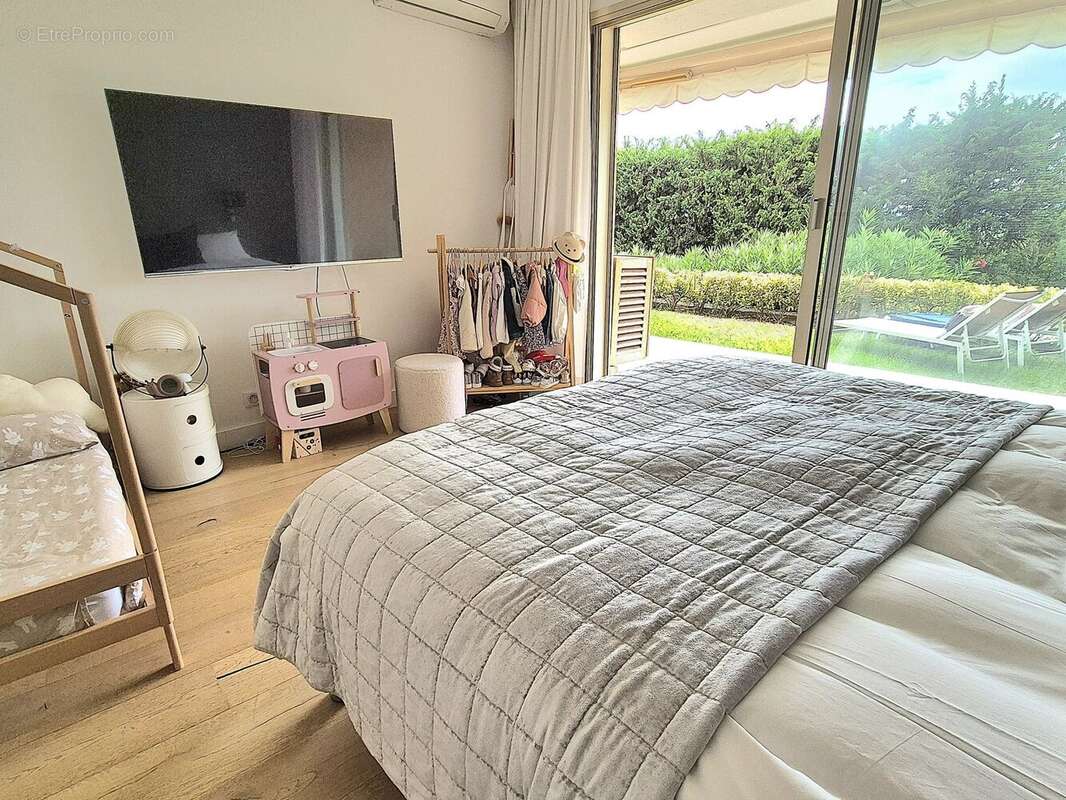 Appartement à LE CANNET