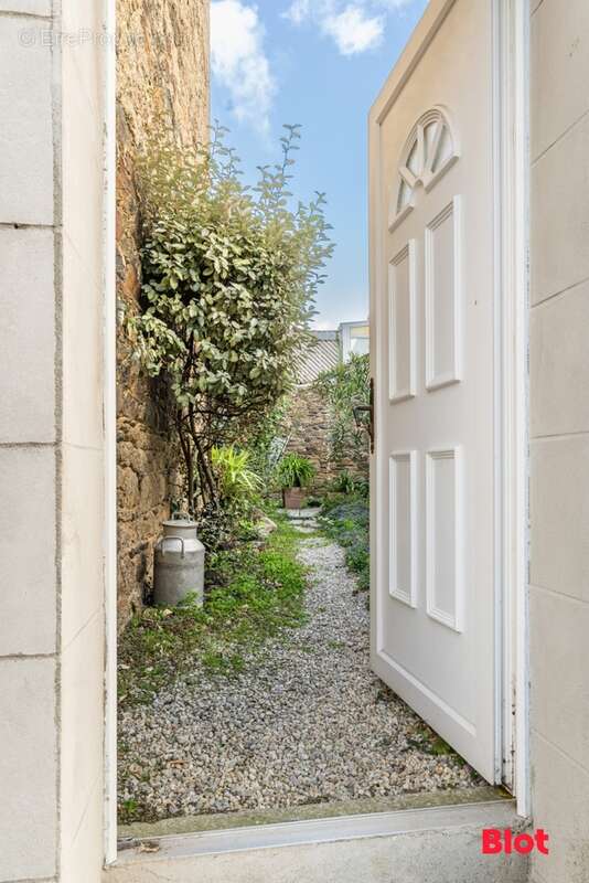 Appartement à SAINT-MELOIR-DES-ONDES