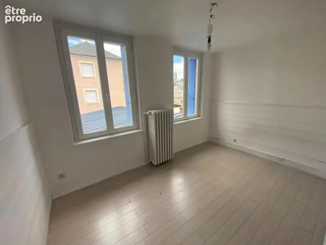 Maison familiale à proximité immédiate du centre-ville et de Lillebonne - photo 4