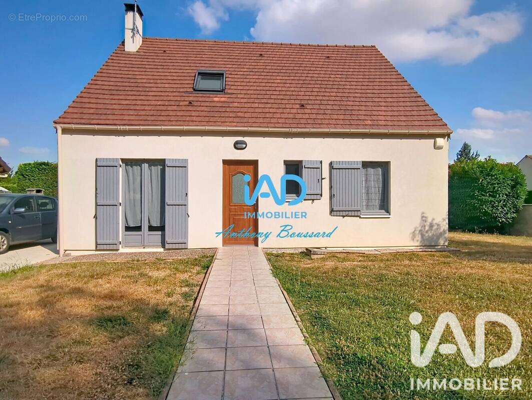 Photo 1 - Maison à CHAUMES-EN-BRIE