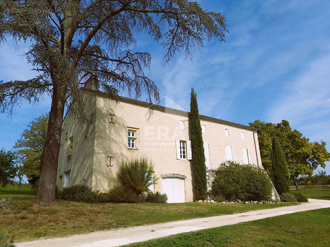 Maison à MONTCARET