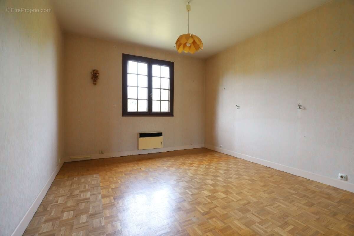 Maison à TOURNAN-EN-BRIE