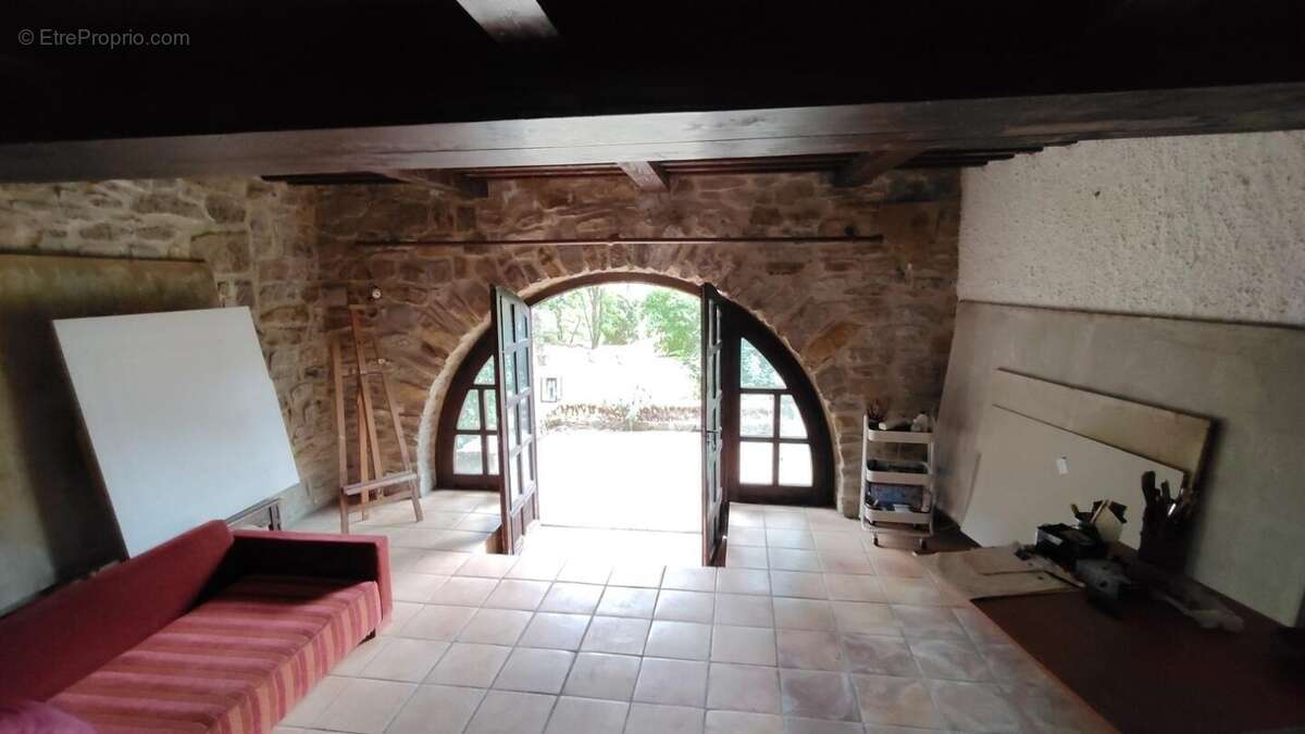 Maison à VEYRAS