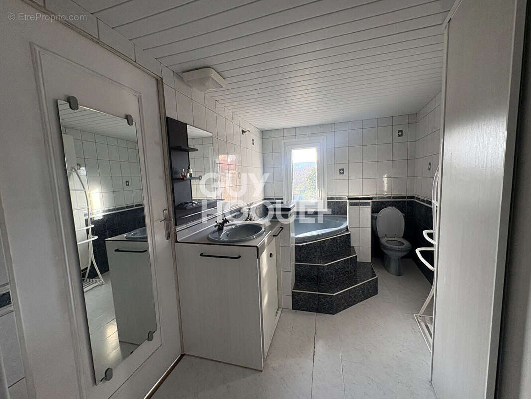 TEILHEDE - Maison 115 m2 et grand terrain - photo 8