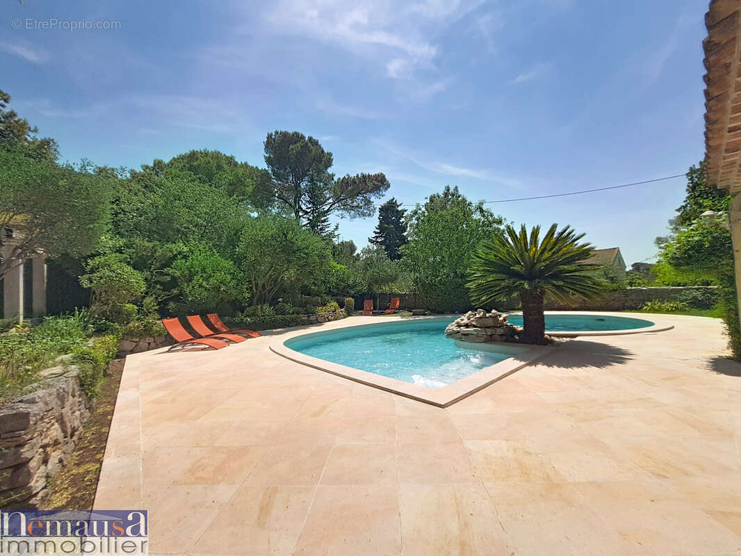 Propriété 200m2 avec Matériaux Nobles secteur bas Planette - photo 44