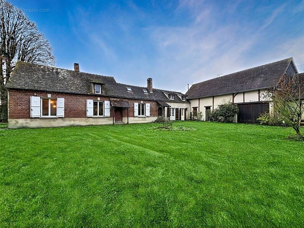 59246313a.jpg - Maison à CHAUMONT-EN-VEXIN