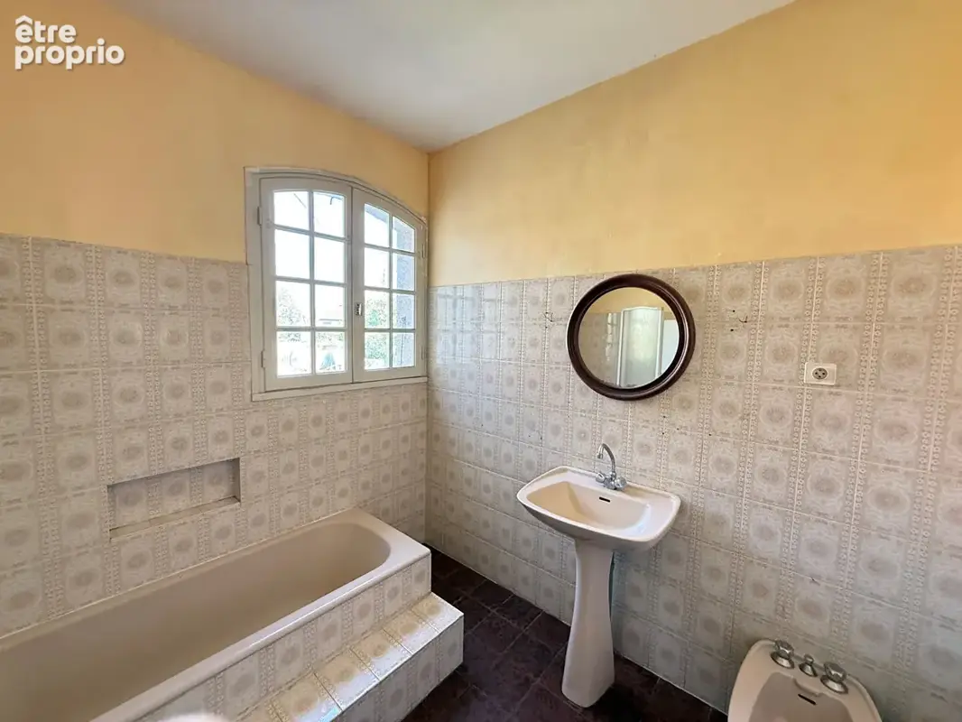 Maison à rénover 6 pièces à La Salvetat-Saint-Gilles - Potentiel à saisir - photo 12