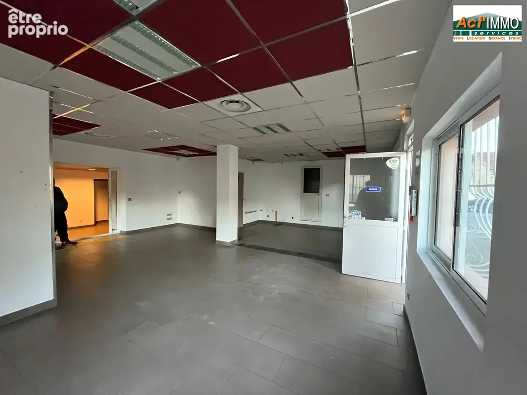 Appartement 1 000 m² à vendre à Miramas (13140) - photo 2