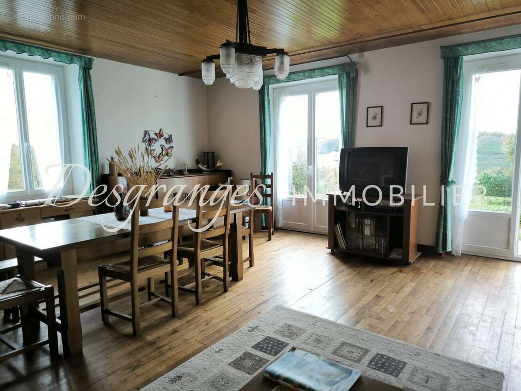 Maison à SAINT-JEAN-DE-COLE