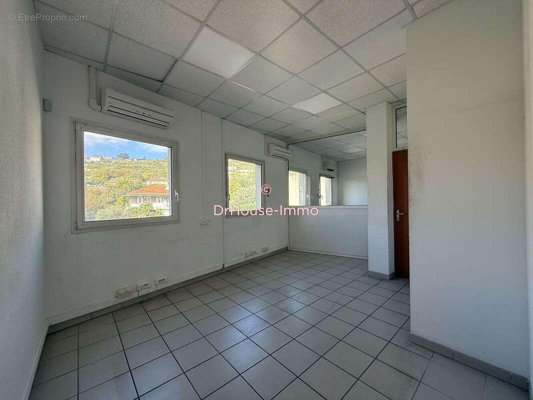 Commerce à MARSEILLE-15E