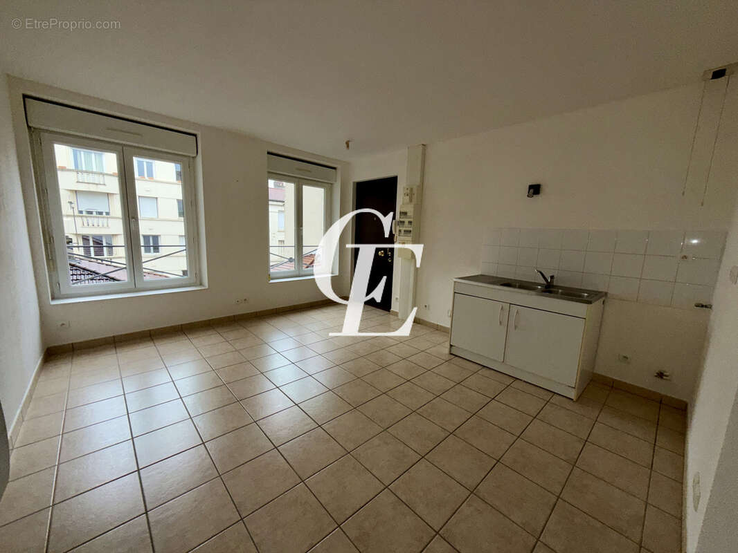 Appartement à SAINT-ETIENNE