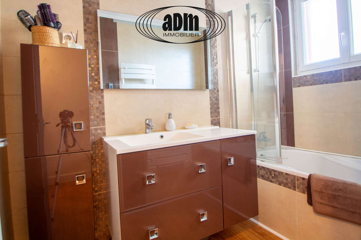 Maison à CHAMPS-SUR-MARNE