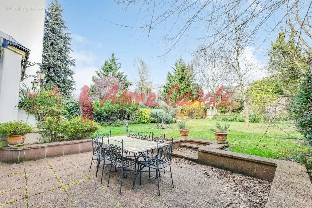 Maison à FONTENAY-SOUS-BOIS