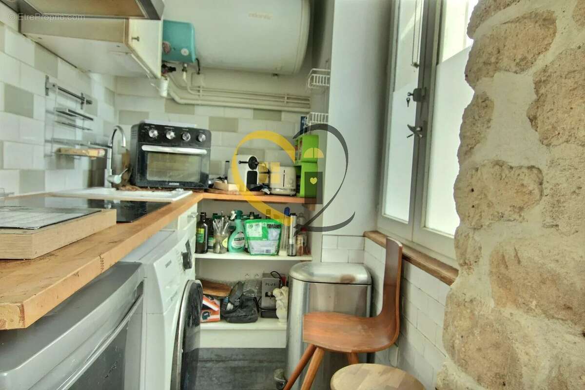 Appartement à CHARENTON-LE-PONT