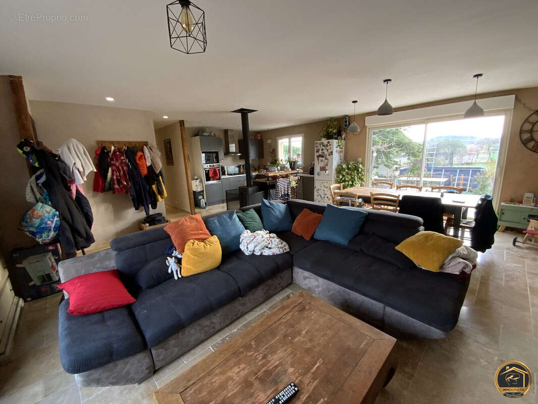 Maison 90 m² à Sainte-Valiere  - photo 3