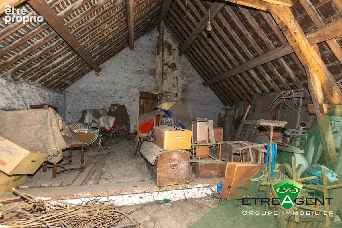Local de stockage sur deux niveaux Mantes La Jolie 110 m² - photo 8